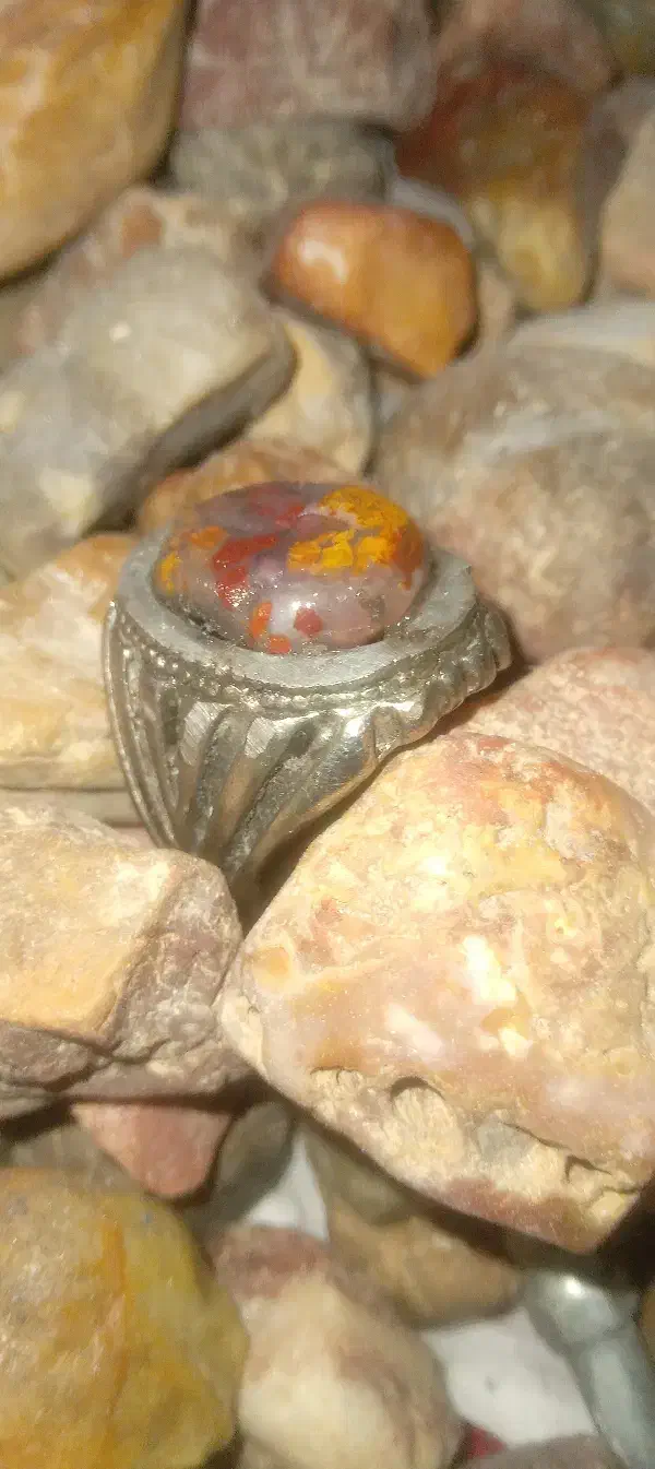 انگشتر عقیق شجر گل اناری رکاب آهنی زیبا|بدلیجات|شیراز, دروازه اصفهان|دیوار