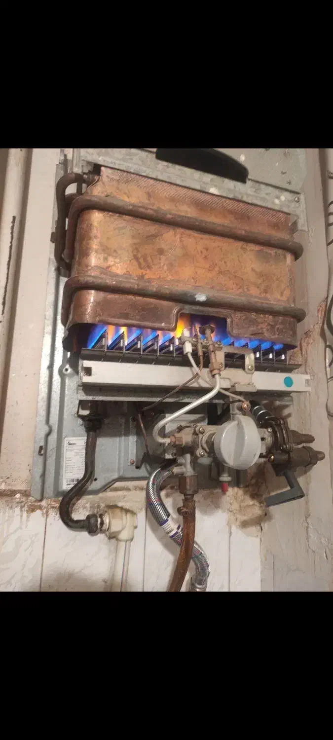 آبگرمکن دیواری بوتان کم فشار|آبگرمکن، پکیج، شوفاژ|پاکدشت, خاتون آباد|دیوار