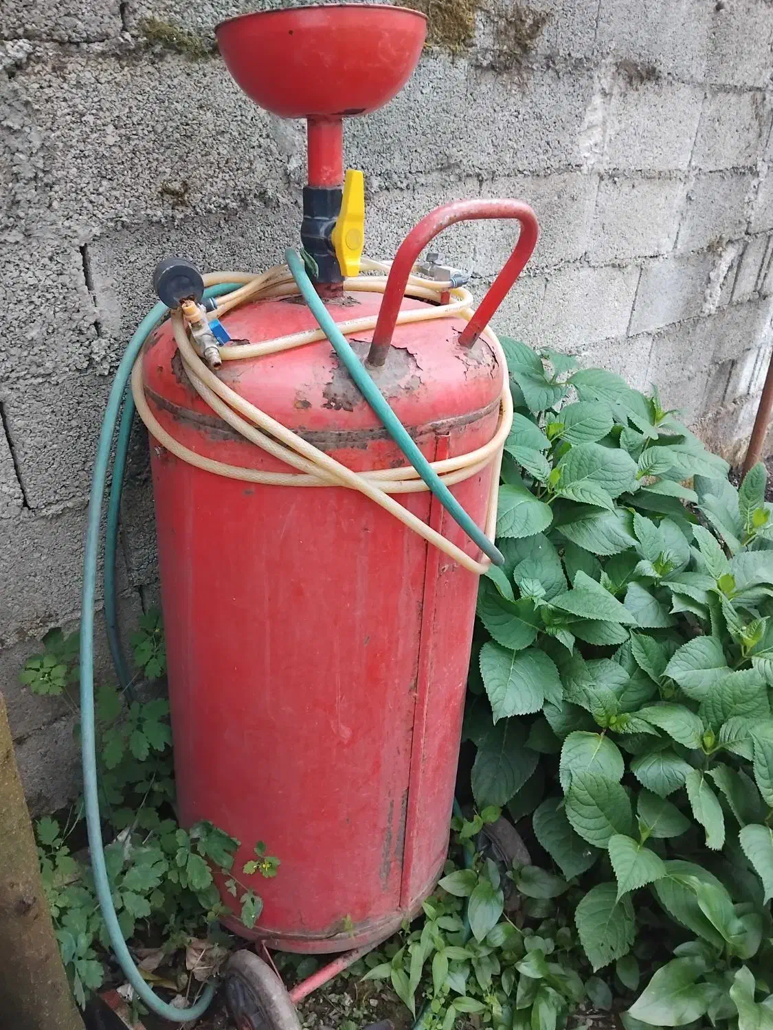 سلام یک کارواش صنعتی سالم بفروش می‌فروشند میرسد|ابزارآلات|فومن, |دیوار