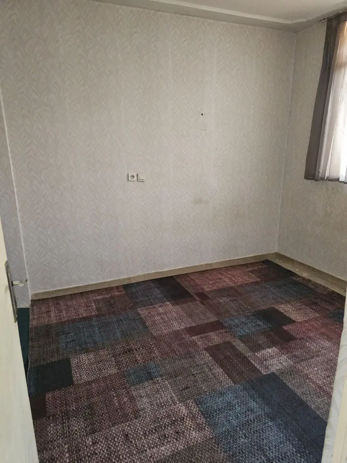 آپارتمان بدون پارکینگ