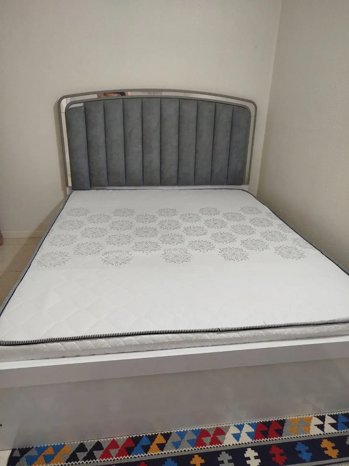 تخت خواب دو نفره|تخت و سرویس خواب|شاهین‌شهر, ۹ دی|دیوار