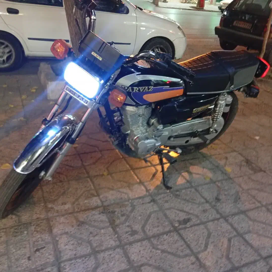 هندا پرواز ۲۰۰|موتورسیکلت|مشهد, کوی المهدی|دیوار