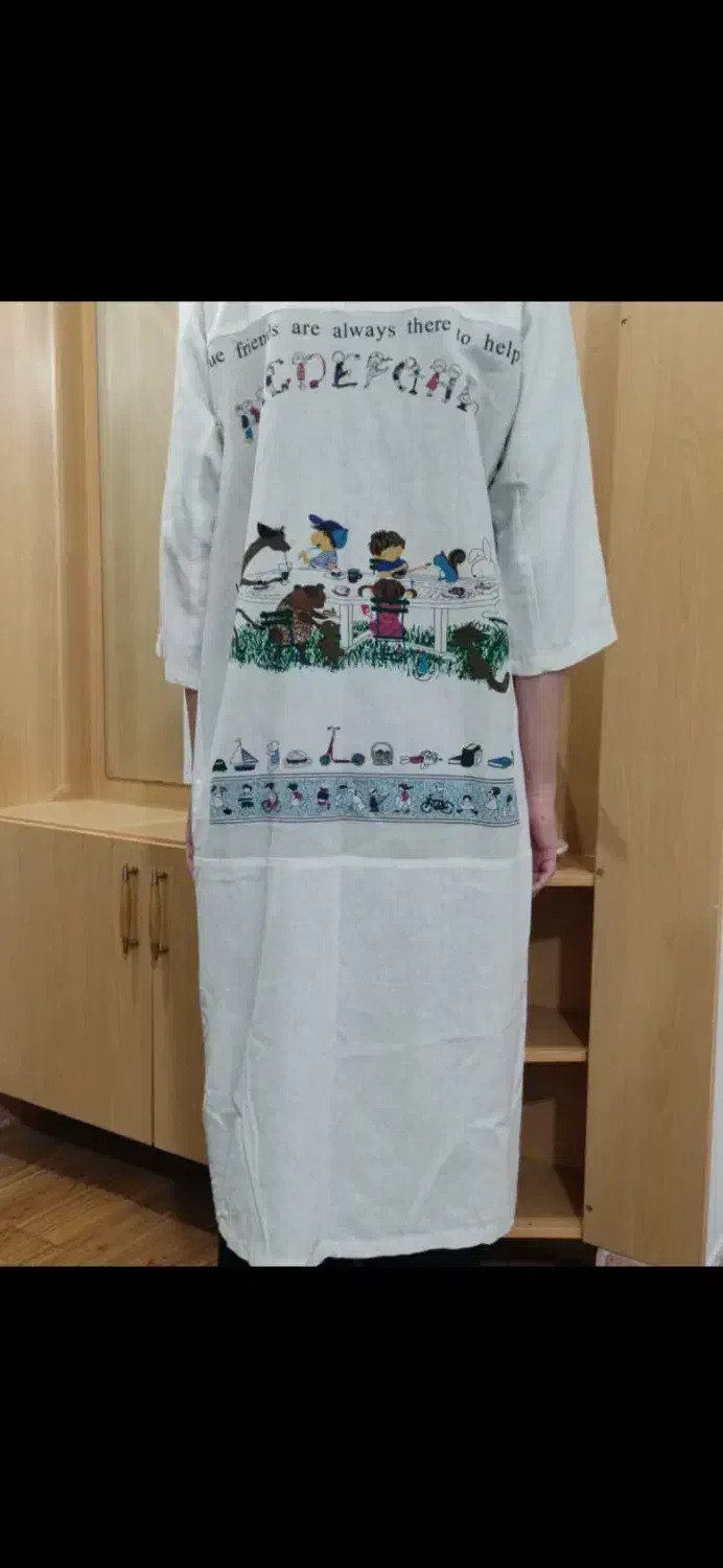 مانتو|لباس|نکا, |دیوار