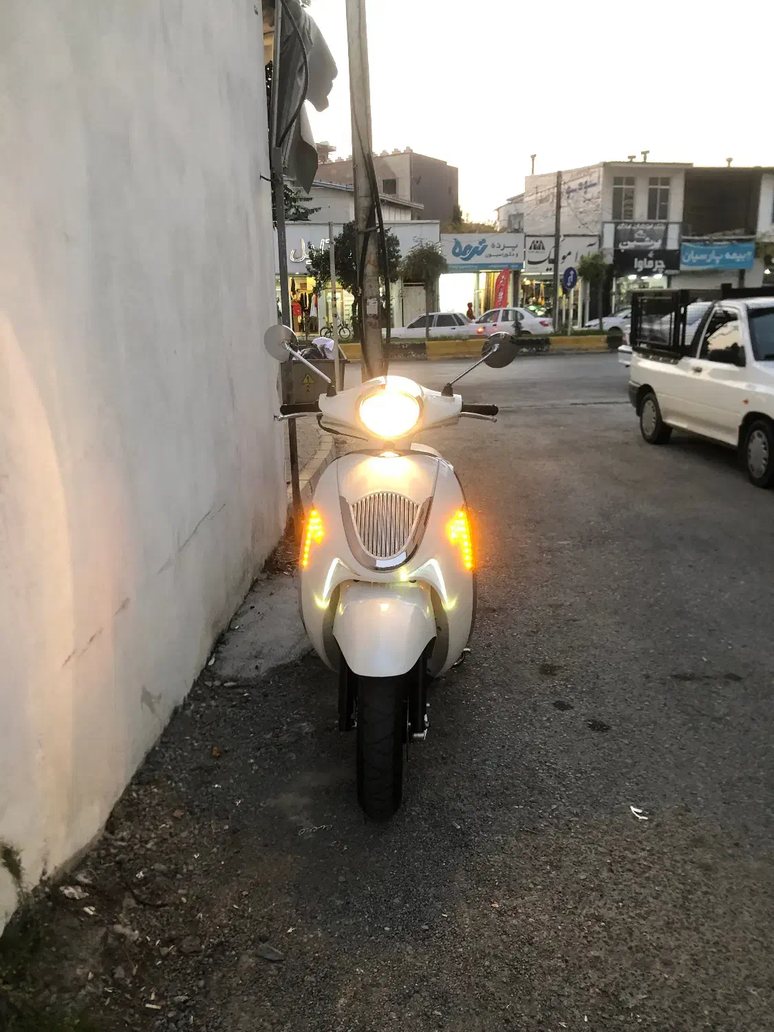 موتور|موتورسیکلت|نور, |دیوار