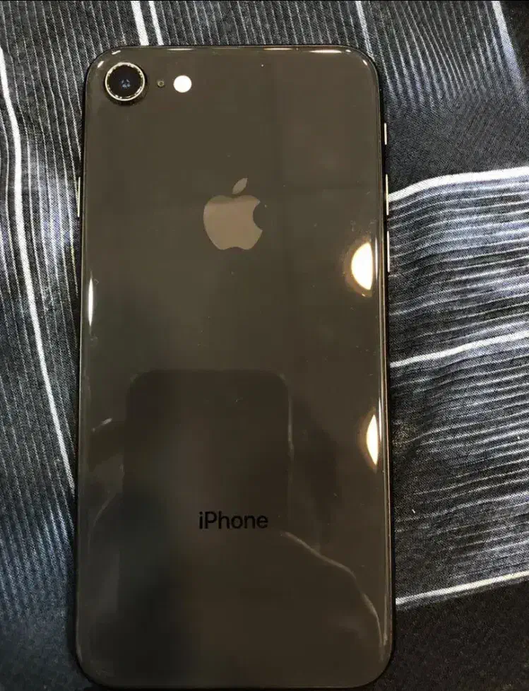 ایفون 8 اپل ۸|موبایل|زاهدان, |دیوار