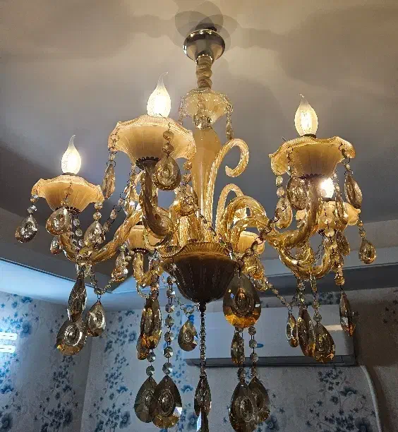 یک جفت لوستر کریستالی سالم و روشن|لوستر و چراغ آویز|کهریزک, |دیوار