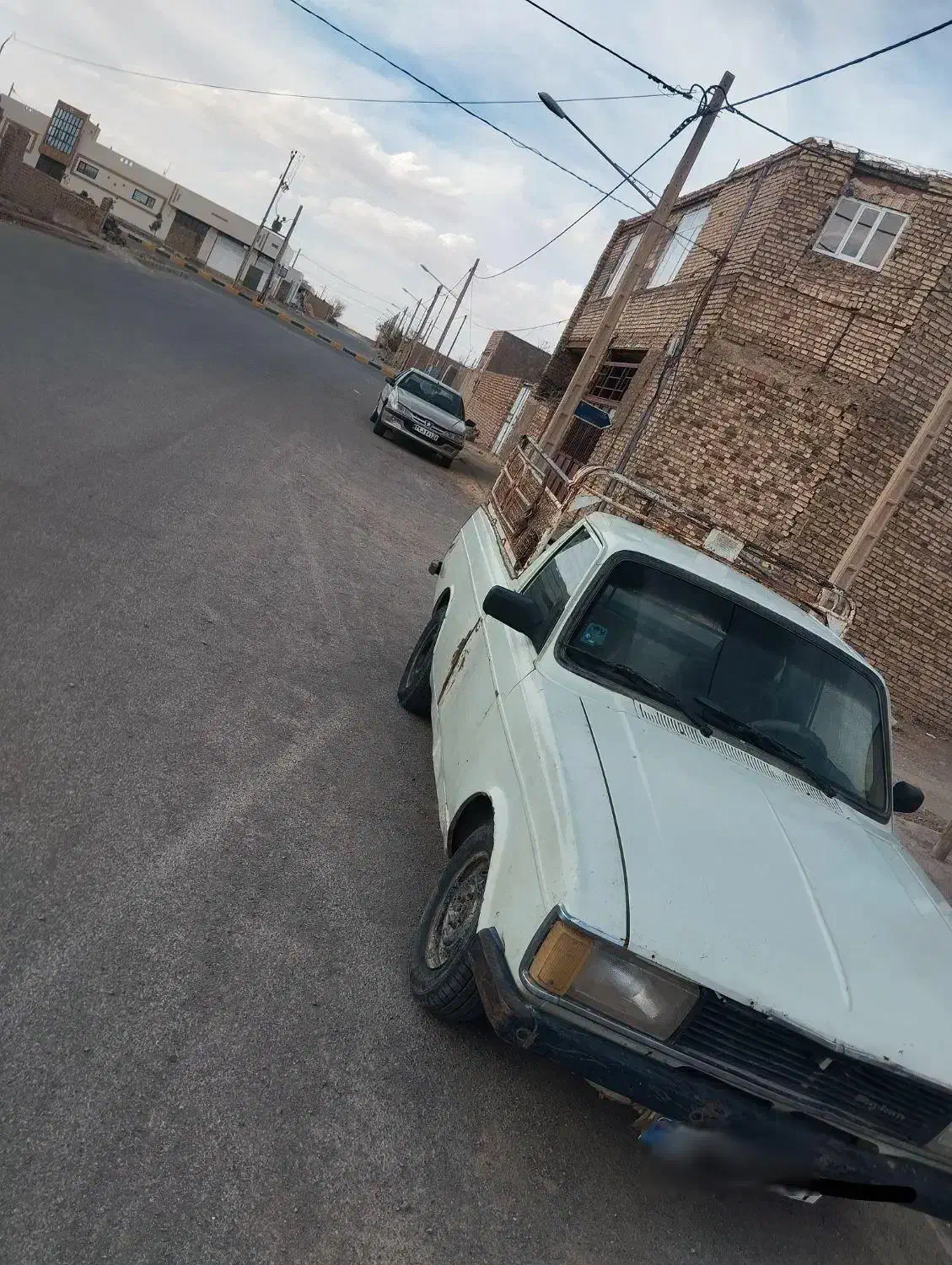 پیکان وانت دوگانه|خودرو سواری و وانت|درمیان, |دیوار