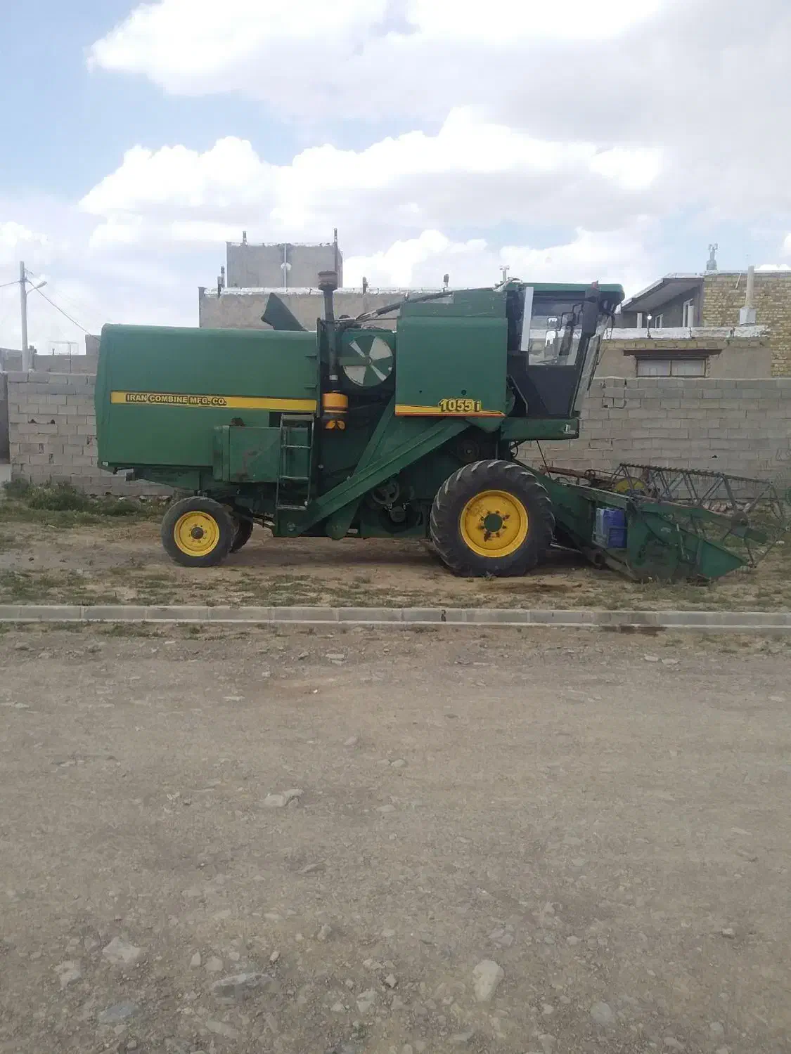 کمباین جاندیر|ماشینآلات صنعتی|شاهنجرین, |دیوار