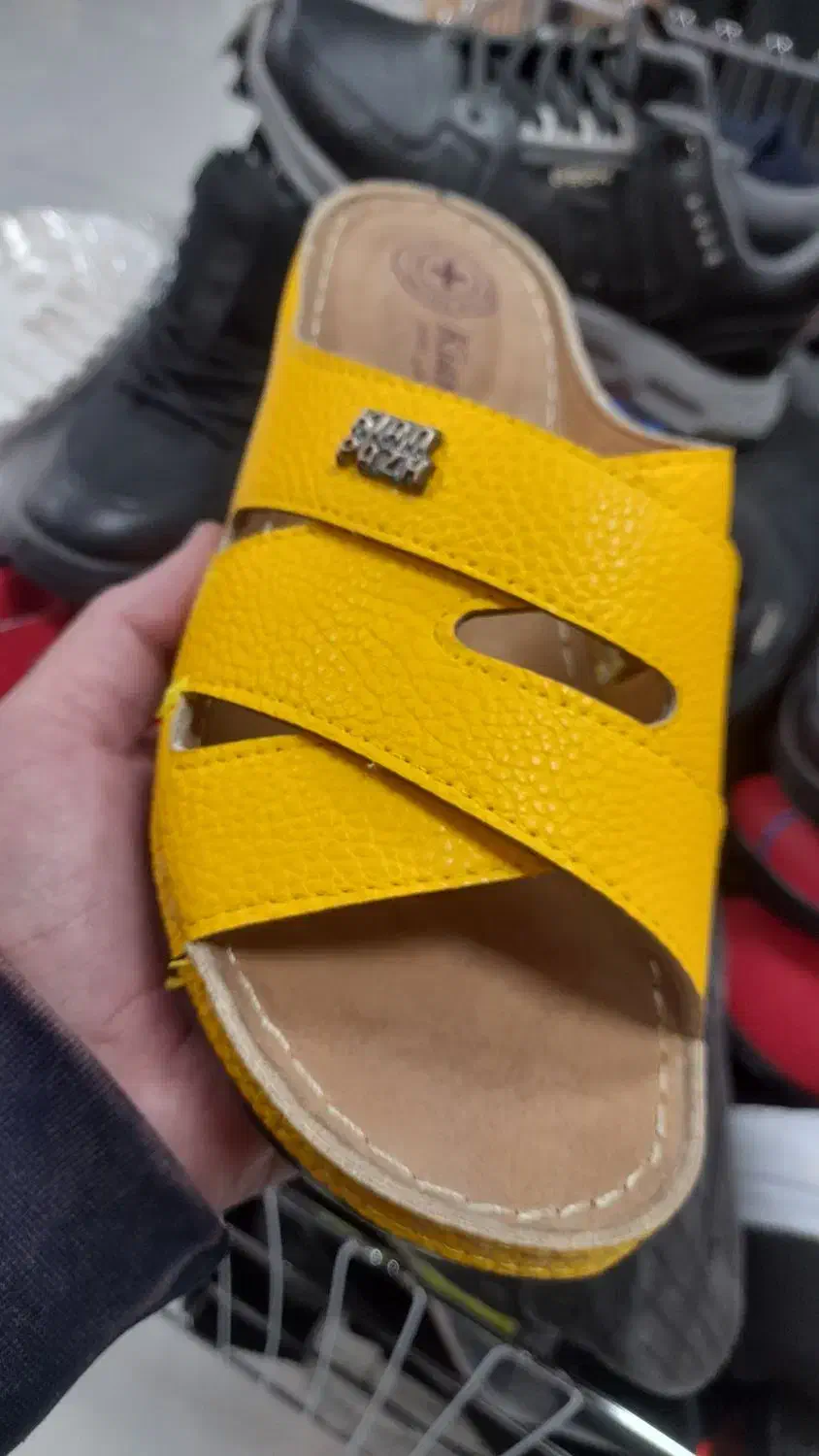 کفش عمده زیر قیمت خرید میدم|کیف، کفش، کمربند|کرمان, |دیوار