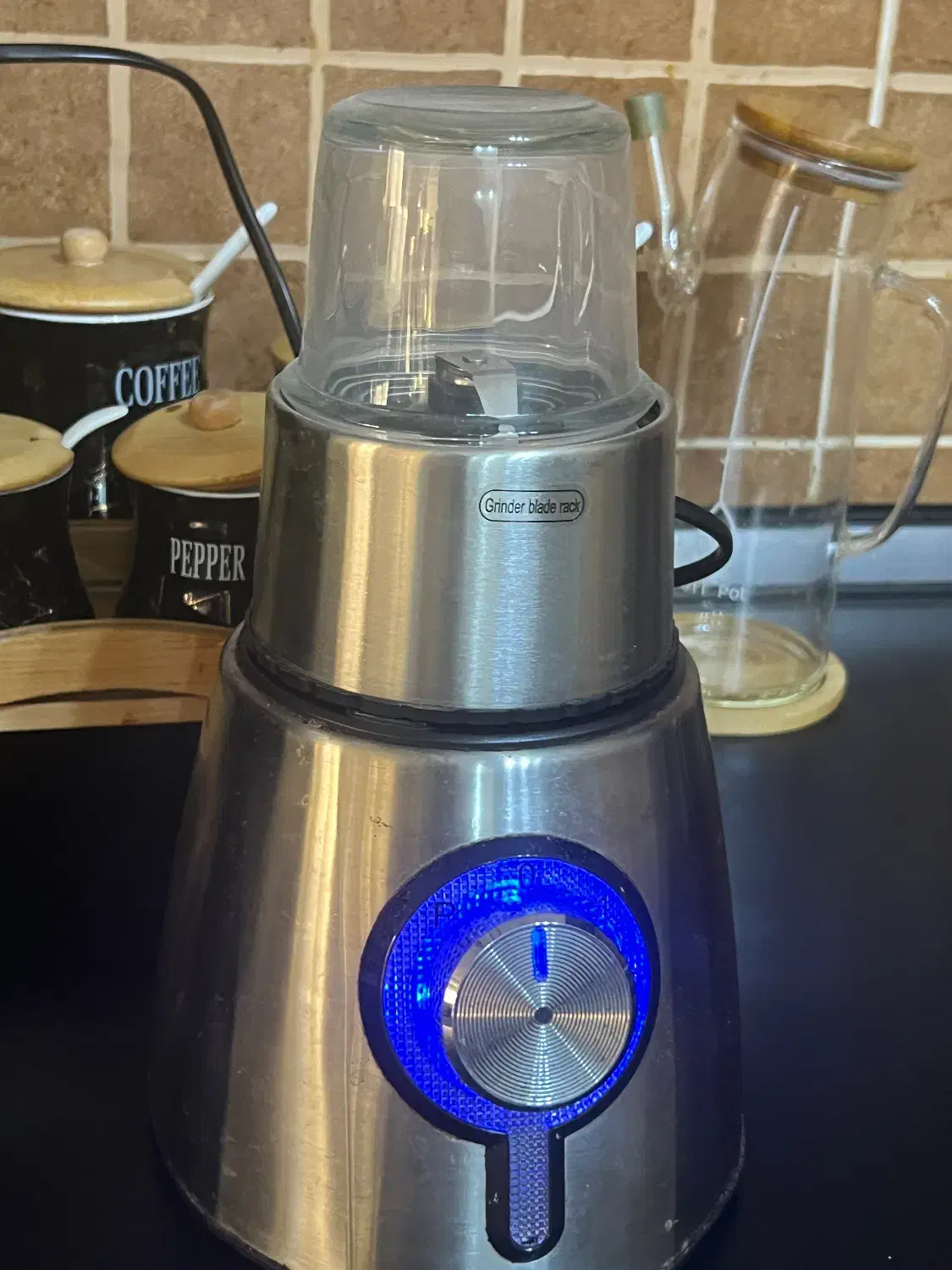 آسیاب|خردکن، آسیاب، غذاساز|قشم, |دیوار