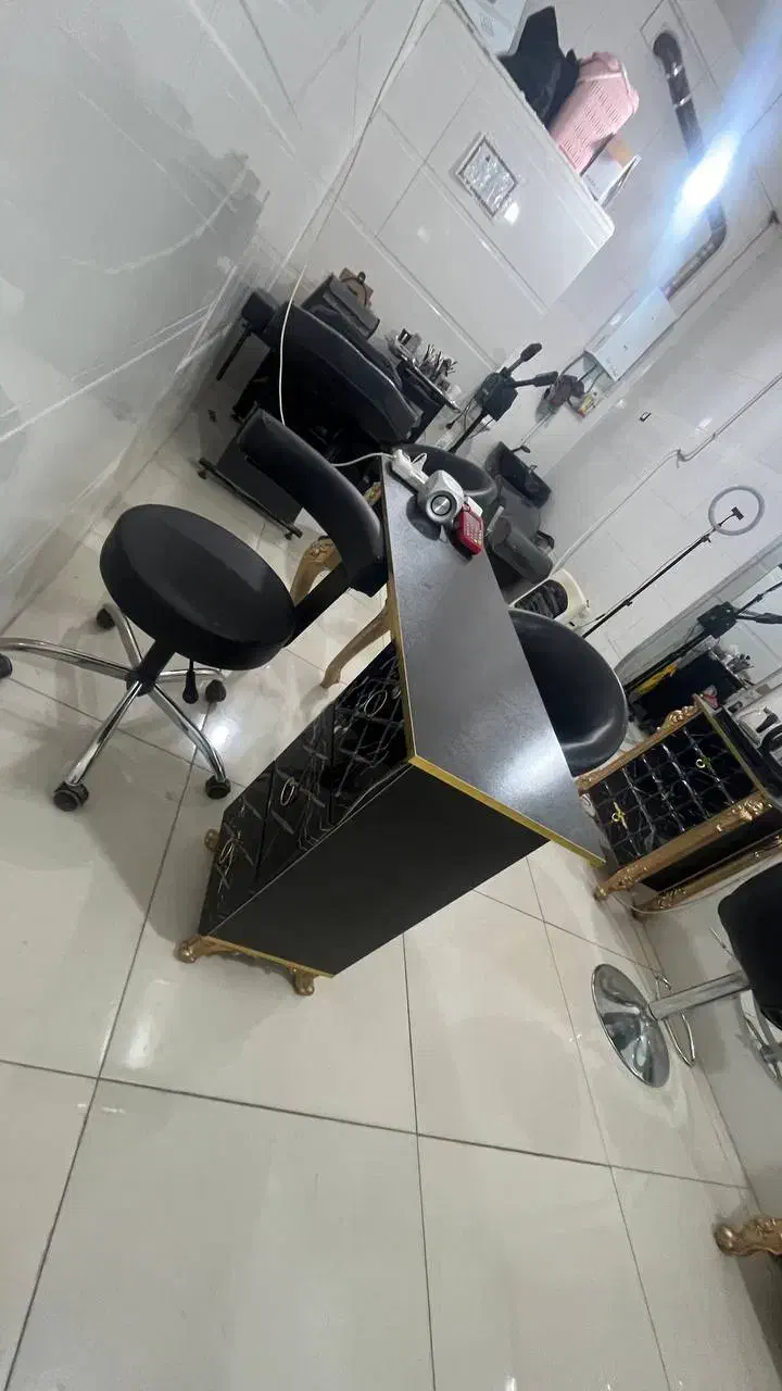 وسایل آرایشگاه|آرایشگاه و سالنهای زیبایی|دهگلان, |دیوار