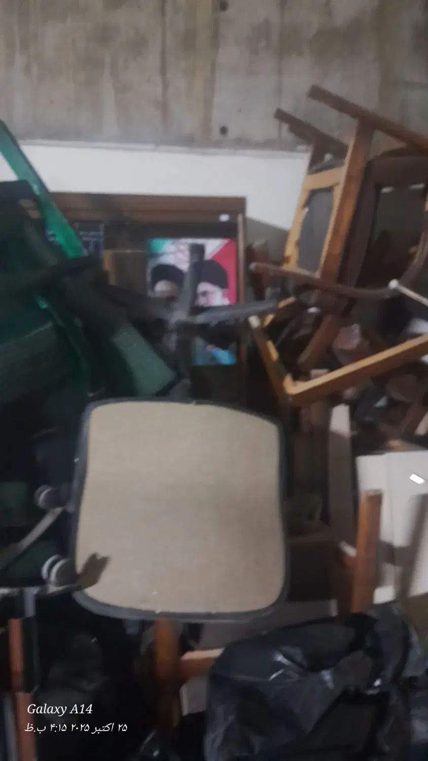 صندلی چوبی وگردون فایل فلزی وکمد چوبی|مبلمان اداری|قم, الوندیه و گذر صادق|دیوار