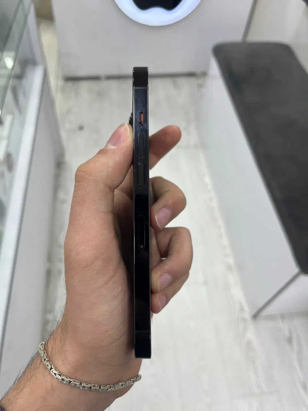 iPhone 14 Pro|موبایل|کرج, اصفهانیها|دیوار