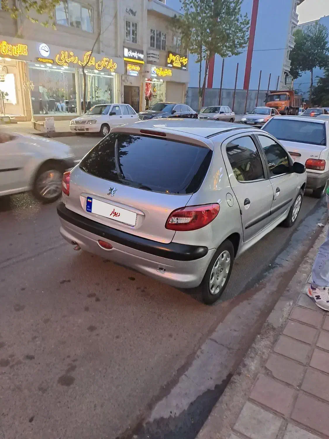 پژو206|خودرو سواری و وانت|رشت, توشیبا|دیوار