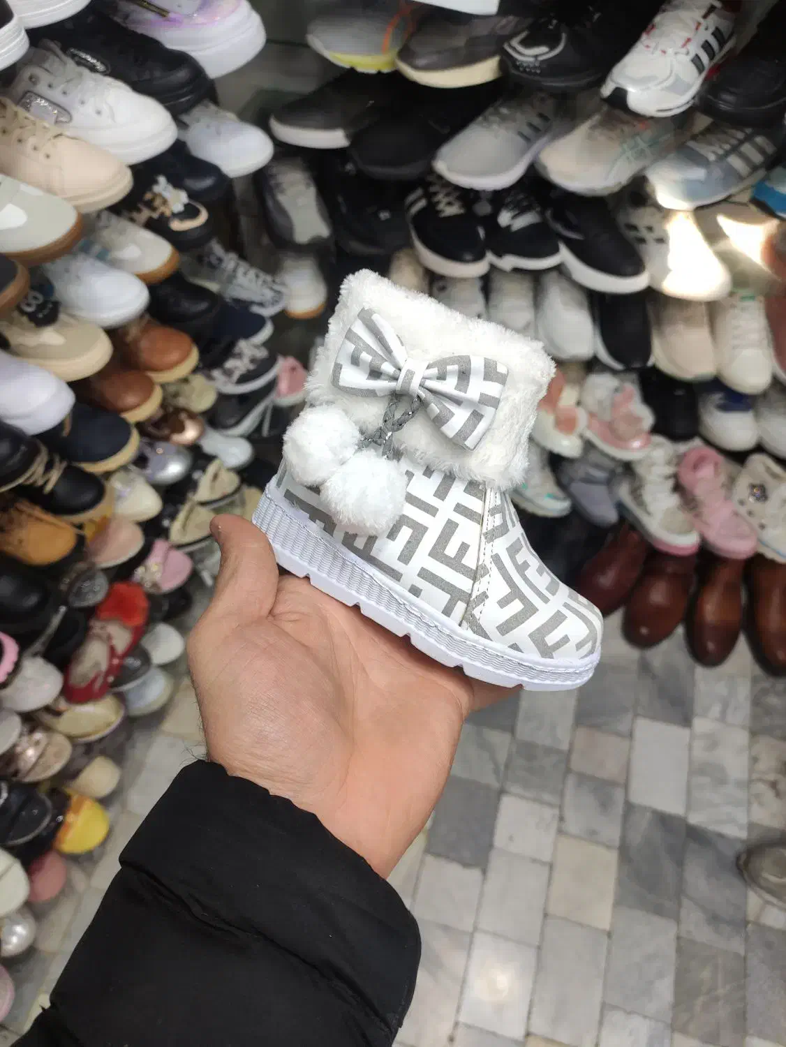 پوتین بچه گانه|کیف، کفش، کمربند|سقز, |دیوار