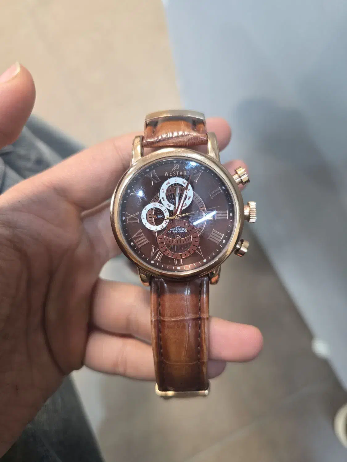 ساعت شیک و اورجینال|ساعت|اصفهان, باغ زرشک|دیوار