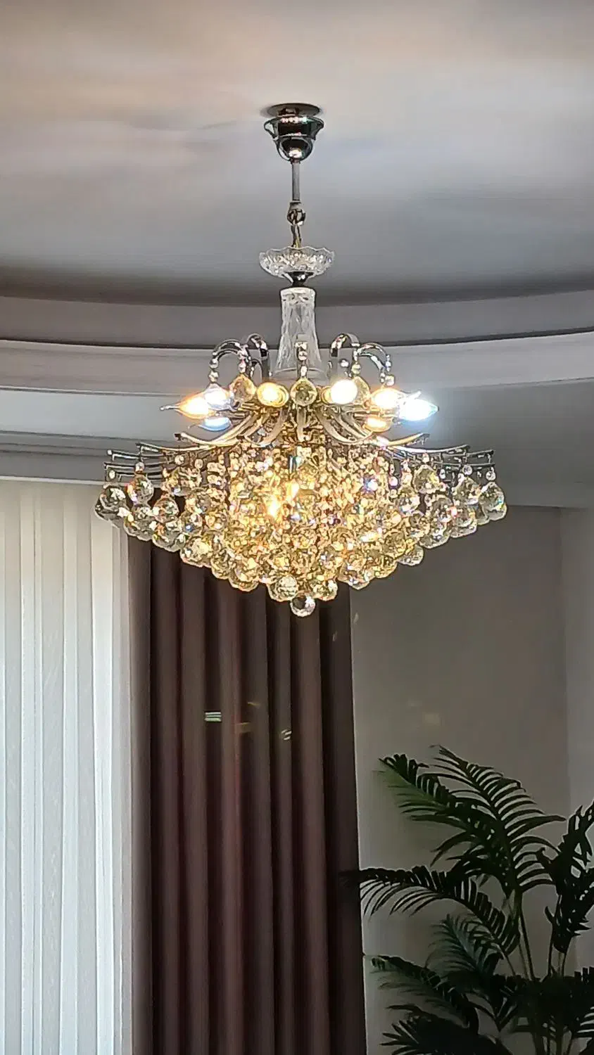 لوستر کریستالی|لوستر و چراغ آویز|قدس, شهر‌قدس|دیوار