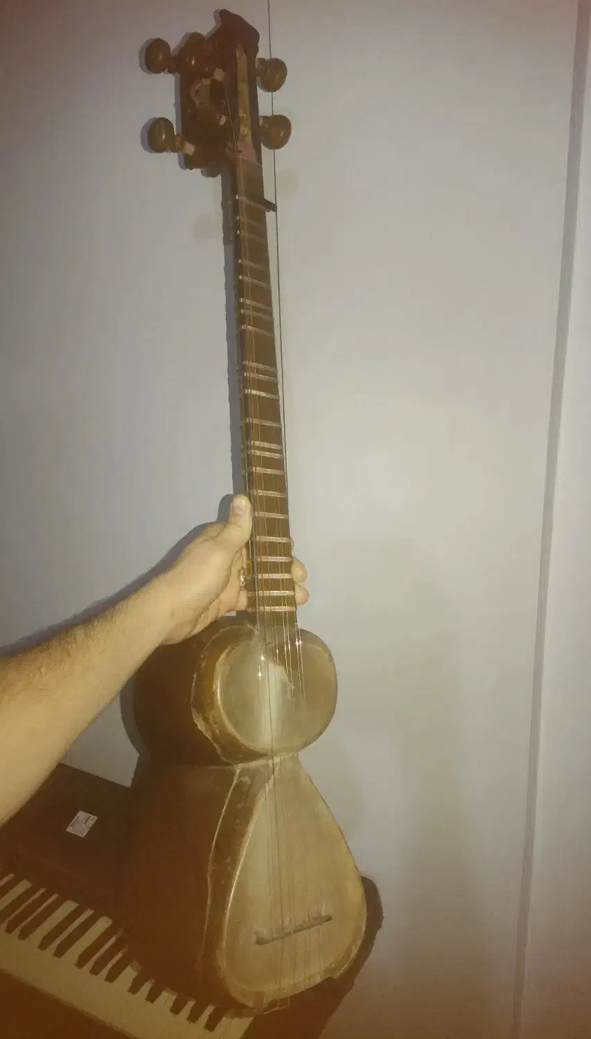 تار آذری سالم خوش صدا|سازهای سنتی|اردبیل, |دیوار