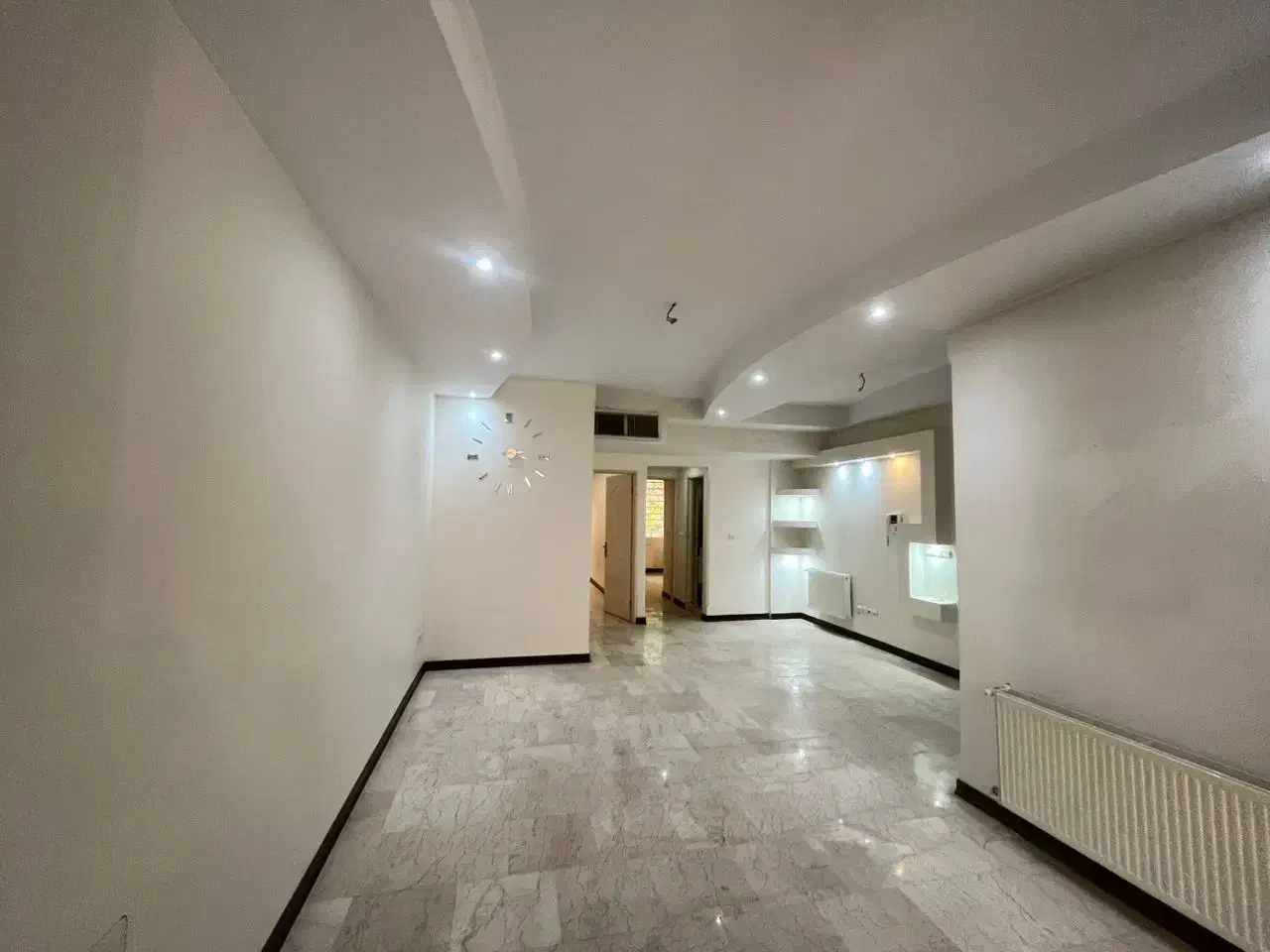 ۸۵ متر ،دو خواب ،نما ترکیبی