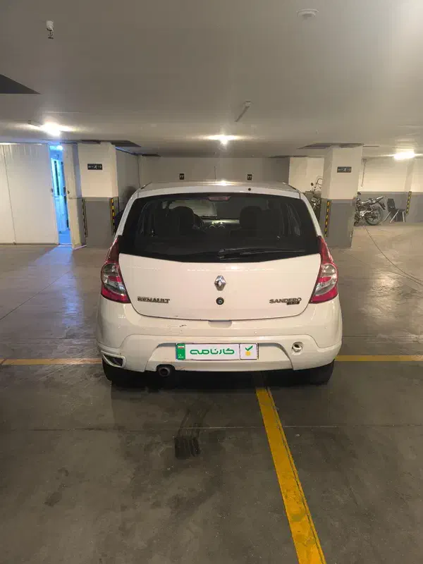 ساندرو اتومات مدل 1395 کارنامه|خودرو سواری و وانت|تهران, باغ فردوس|دیوار