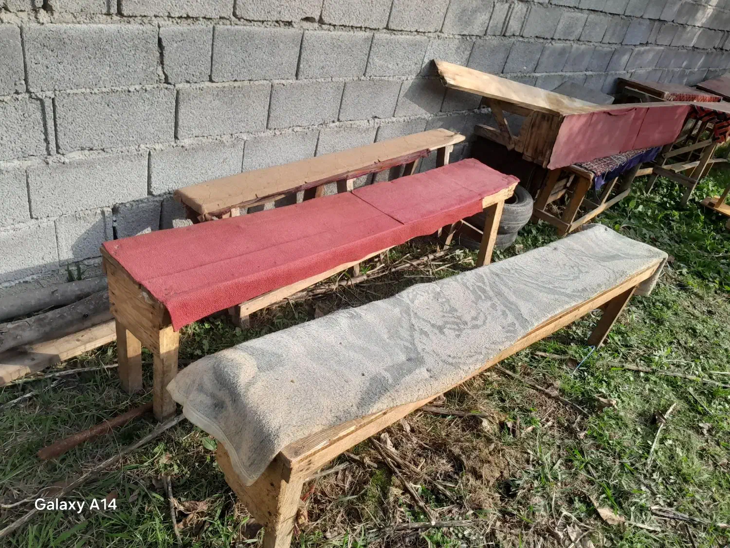 میز صندلی|صندلی و نیمکت|اسالم, |دیوار