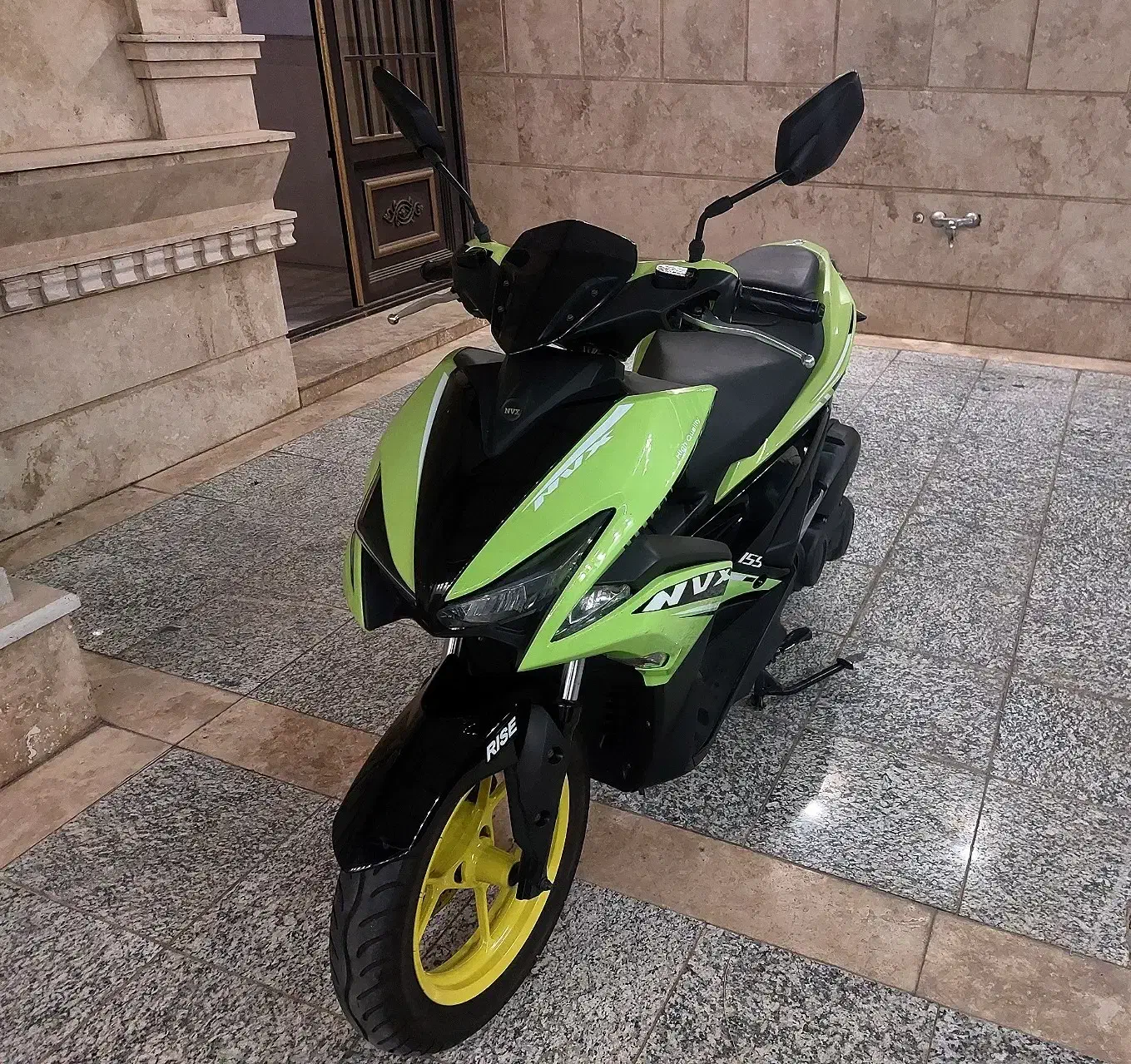 nvx 155|موتورسیکلت|قم, انصار‌الحسین|دیوار