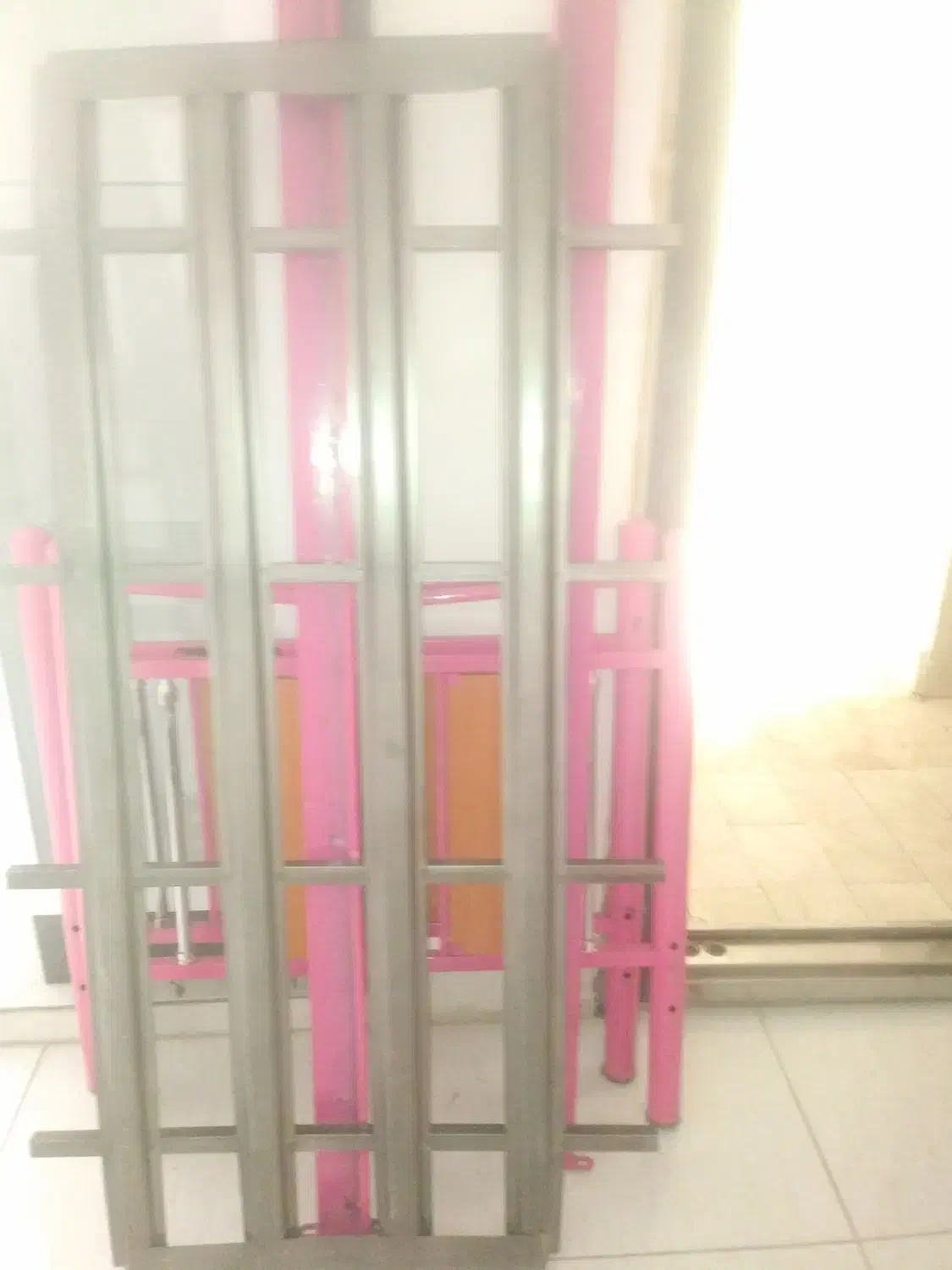 تشک و تخت اهنی|اسباب و اثاث بچه|بروجرد, |دیوار