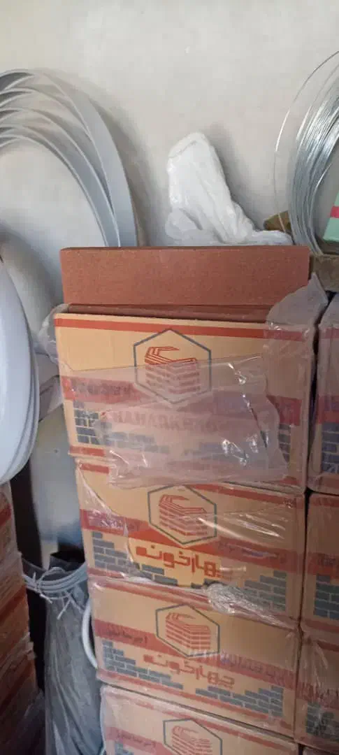 با سلام تعدادی آجر هست از دو نوع سفید و قرمز|مصالح و تجهیزات ساختمان|شیراز, خلدبرین|دیوار