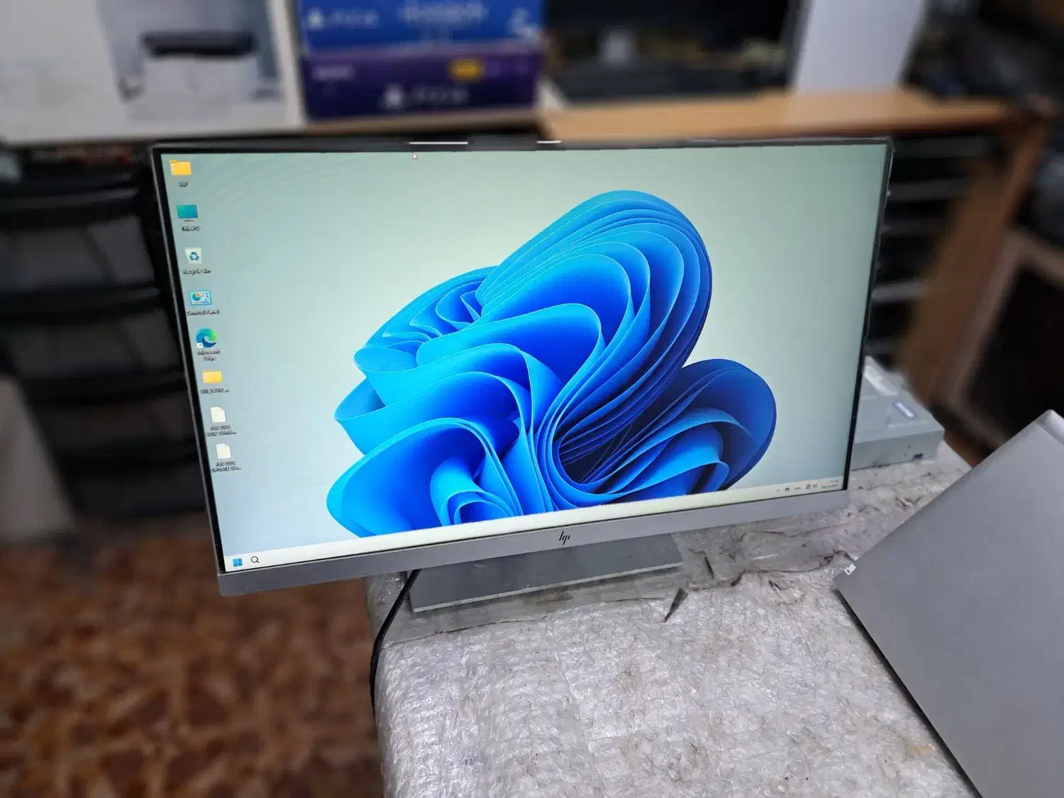 مانیتور ۲۴ فریم لس HP  سیلور (استوک برتر)|قطعات و لوازم جانبی رایانه|کرمانشاه, |دیوار