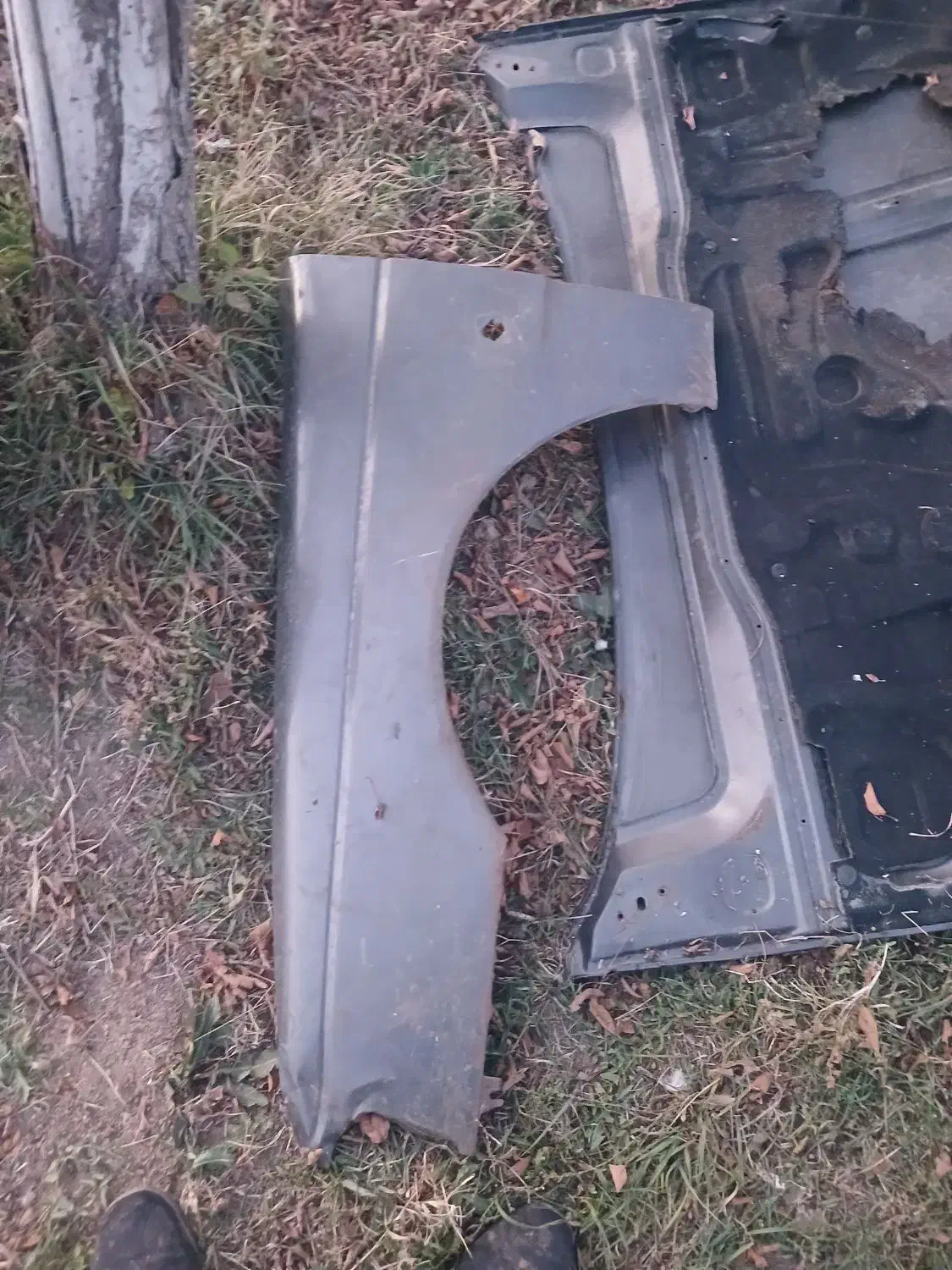 درب و کاپوت جلو و گلگیر|قطعات یدکی و لوازم جانبی|اهر, |دیوار