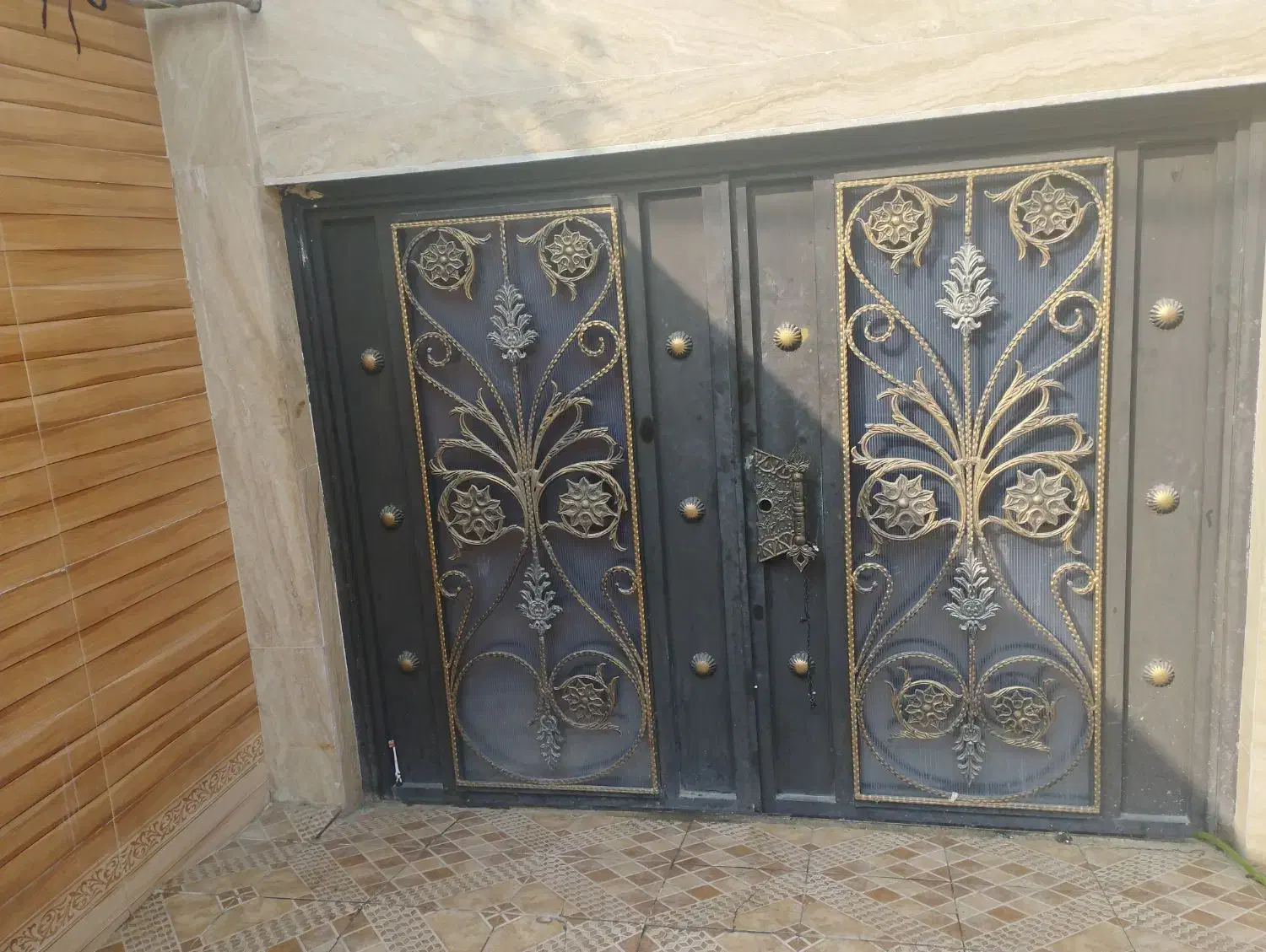 پارکینگ خونه بزرگ کوتاه وبلند مدت|اجارهٔ آپارتمان|ارومیه, |دیوار