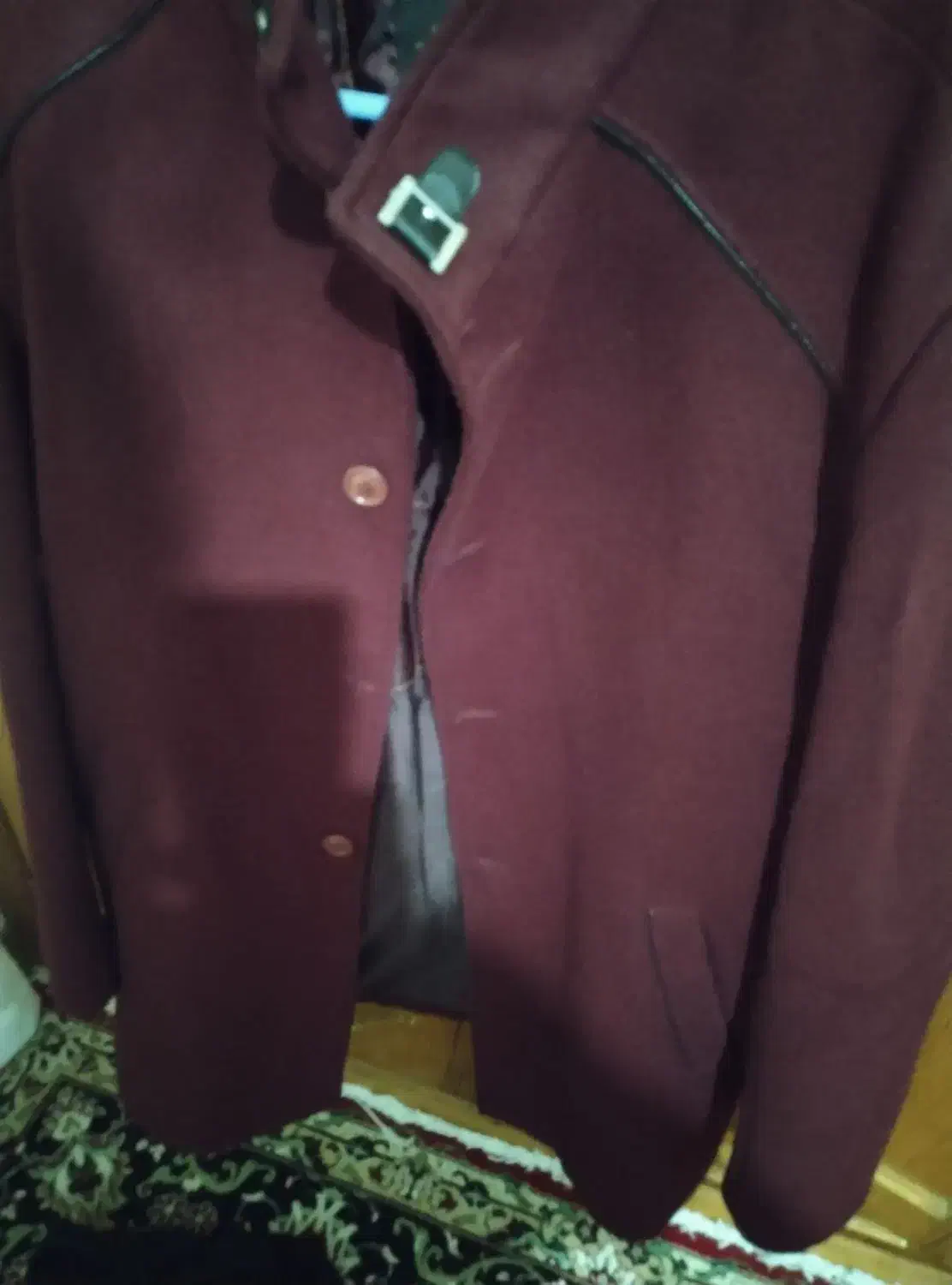 پالتو در حد نو|لباس|تالش, هشتپر|دیوار