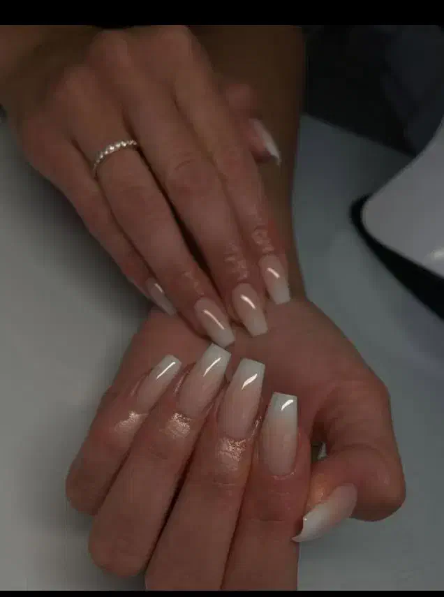 تخفیف پاییزی کاشت ناخن|خدمات آرایشگری و زیبایی|شیراز, شهرک ولیعصر|دیوار