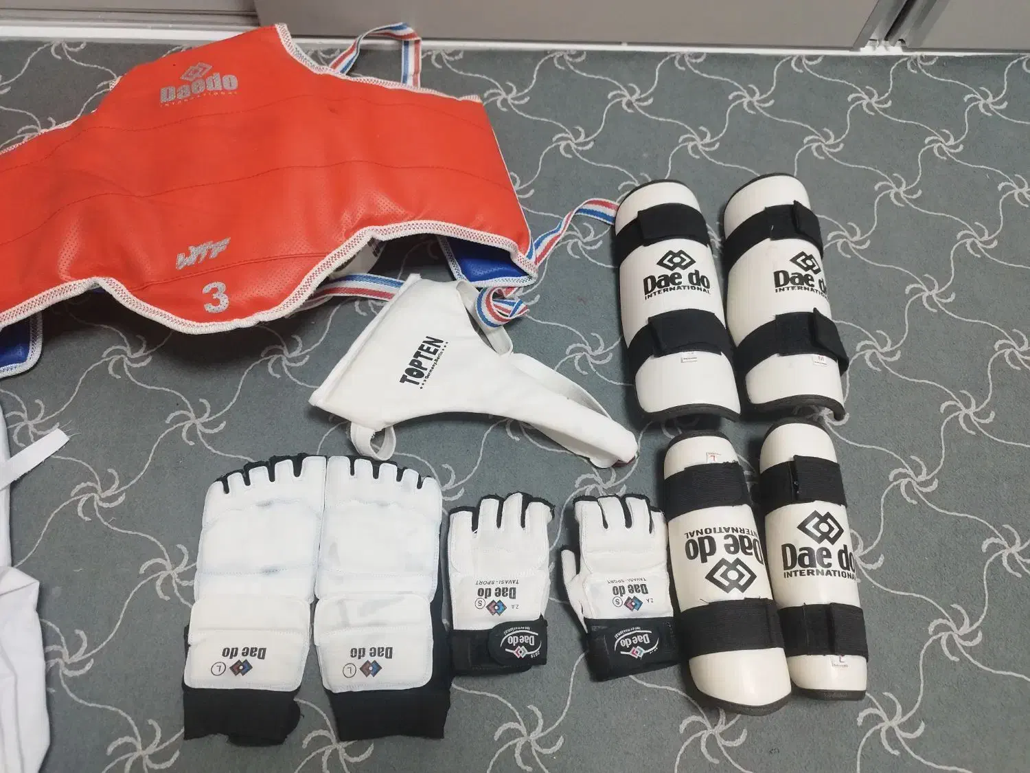 لوازم تکواندو همراه با لباس|لباس|پرند, فاز ۵|دیوار