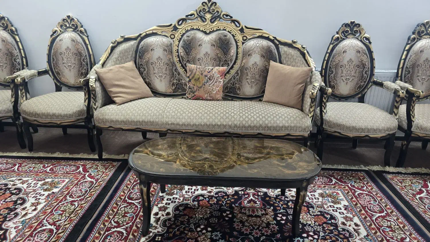 مبل سلطنتی ۹ نفره تمام چوب درحد نو|مبلمان خانگی و میز عسلی|قم, شهرک شهرداری|دیوار