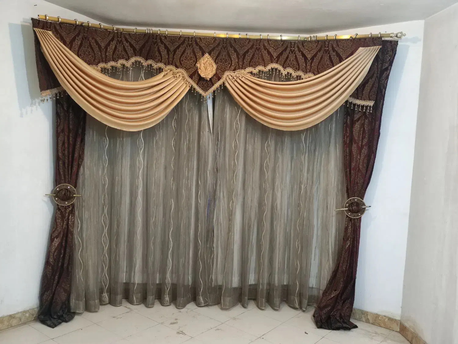 فروش پرده اتاق|پرده، رانر، رومیزی|یزد, |دیوار