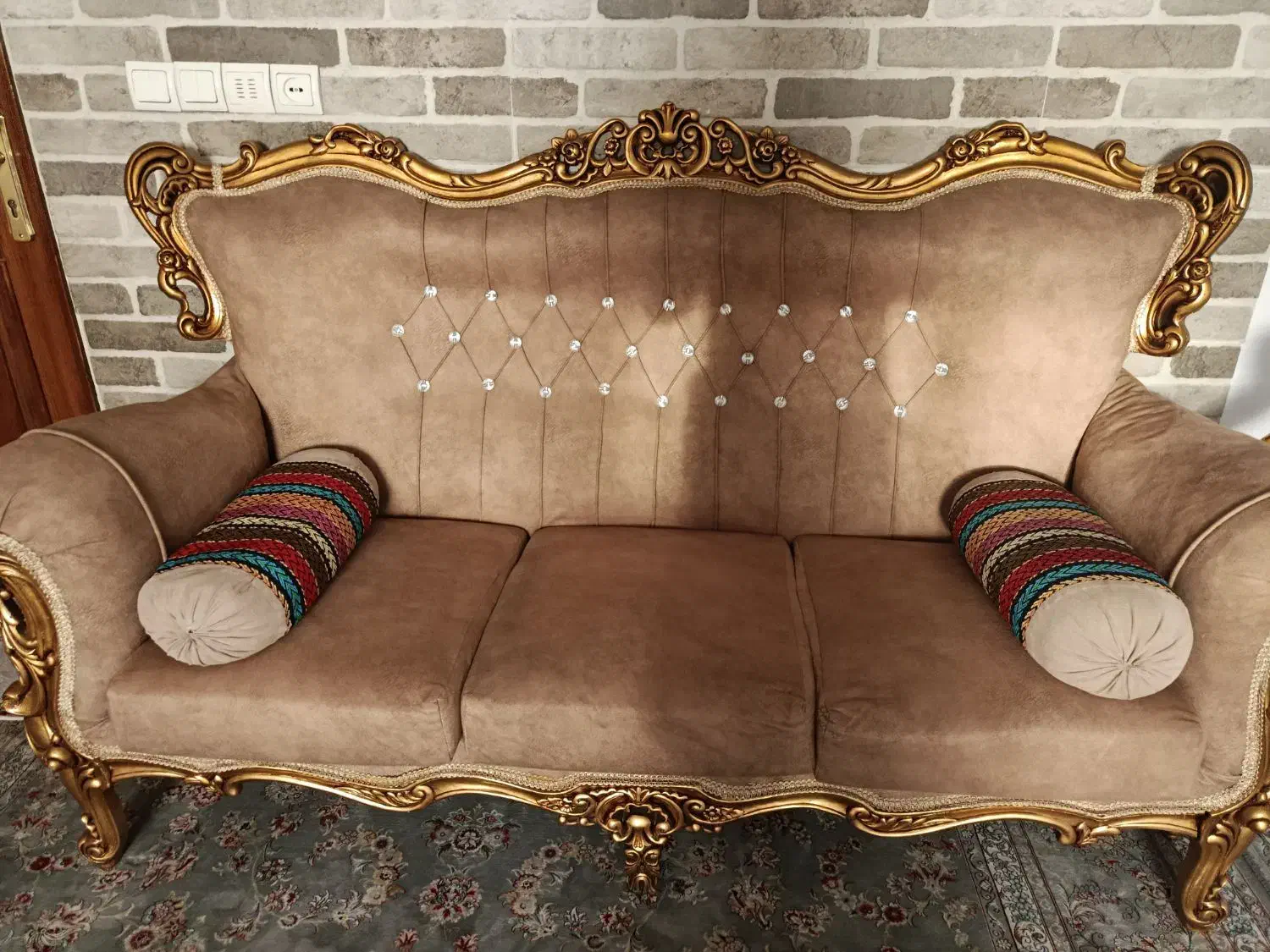 مبل هفت نفره کلاسیک|مبلمان خانگی و میز عسلی|شهریار, شهریار|دیوار