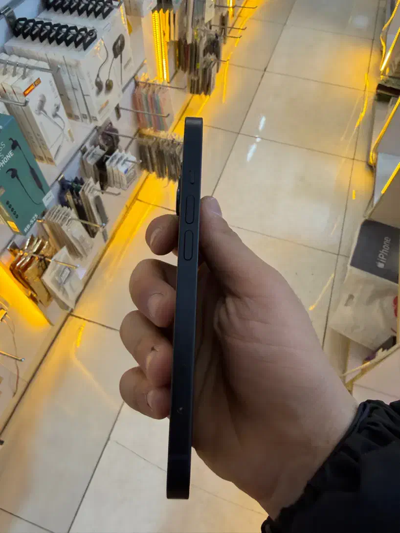 ایفون ۱۴ در حد نو|موبایل|اصفهان, ملک‌شهر|دیوار