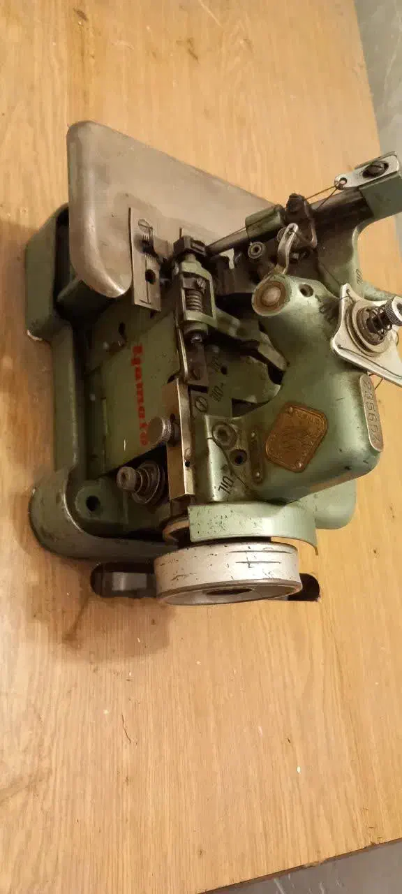 سردوز  ۳نخ|چرخ خیاطی و ریسندگی|سبزوار, قلعه‌نو دهزار|دیوار