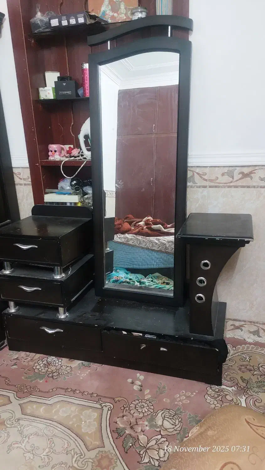 آینه و دراور|آینه|زابل, |دیوار