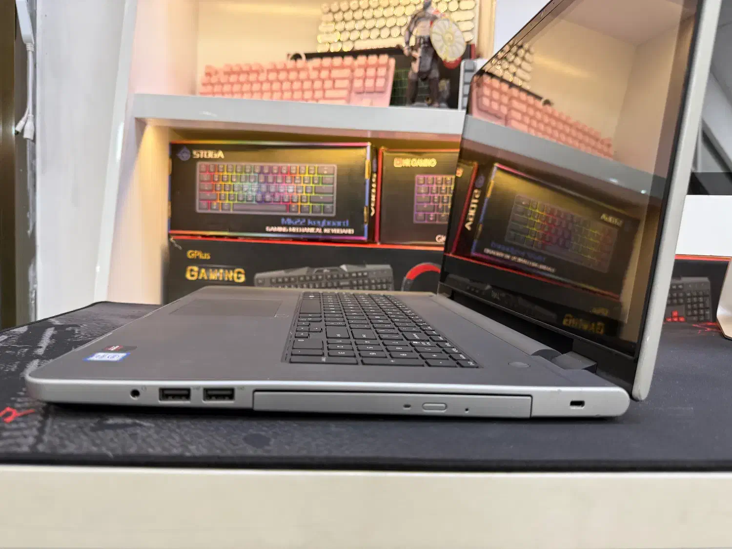 Dell گرافیک۴ مجزا لمسی|رایانه همراه|زنجان, |دیوار