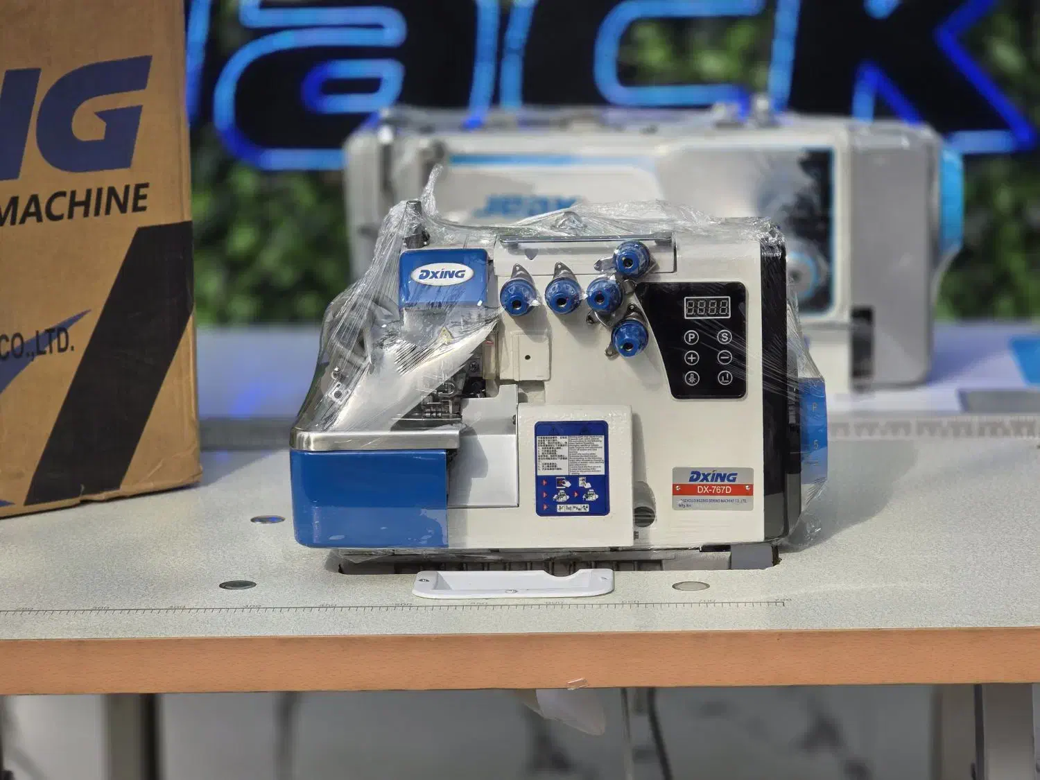 چرخ خیاطی زیگزال ۶ نخ روغن ریخته در حد آکبند جک|چرخ خیاطی و ریسندگی|تهران, عبدلآباد|دیوار