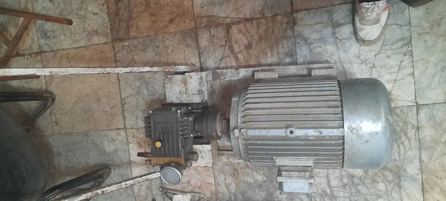 فروش پمپ کارواش کفکش هیلتی|ماشینآلات صنعتی|اشتهارد, |دیوار