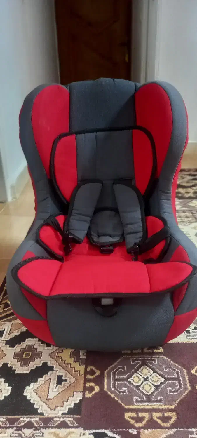 صندلی ماشین کودک|تخت و صندلی بچه|رشت, بوسار|دیوار