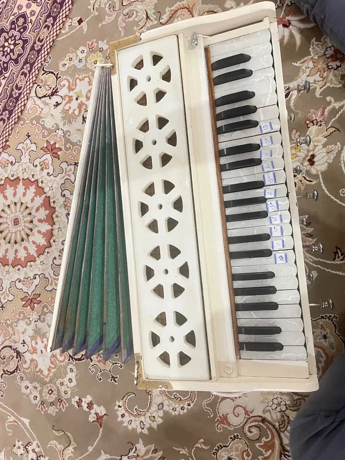 هارمونیه یا ارمنی دوسور هندی اصیل|پیانو، کیبورد، آکاردئون|تربت جام, یحیی آباد|دیوار