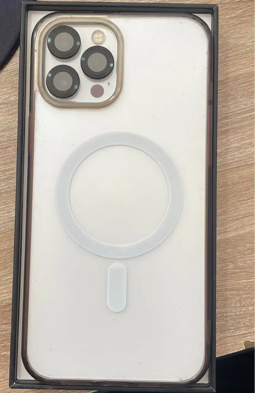 ایفون ۱۲ پرومکس|موبایل|کاشان, زیارتی|دیوار