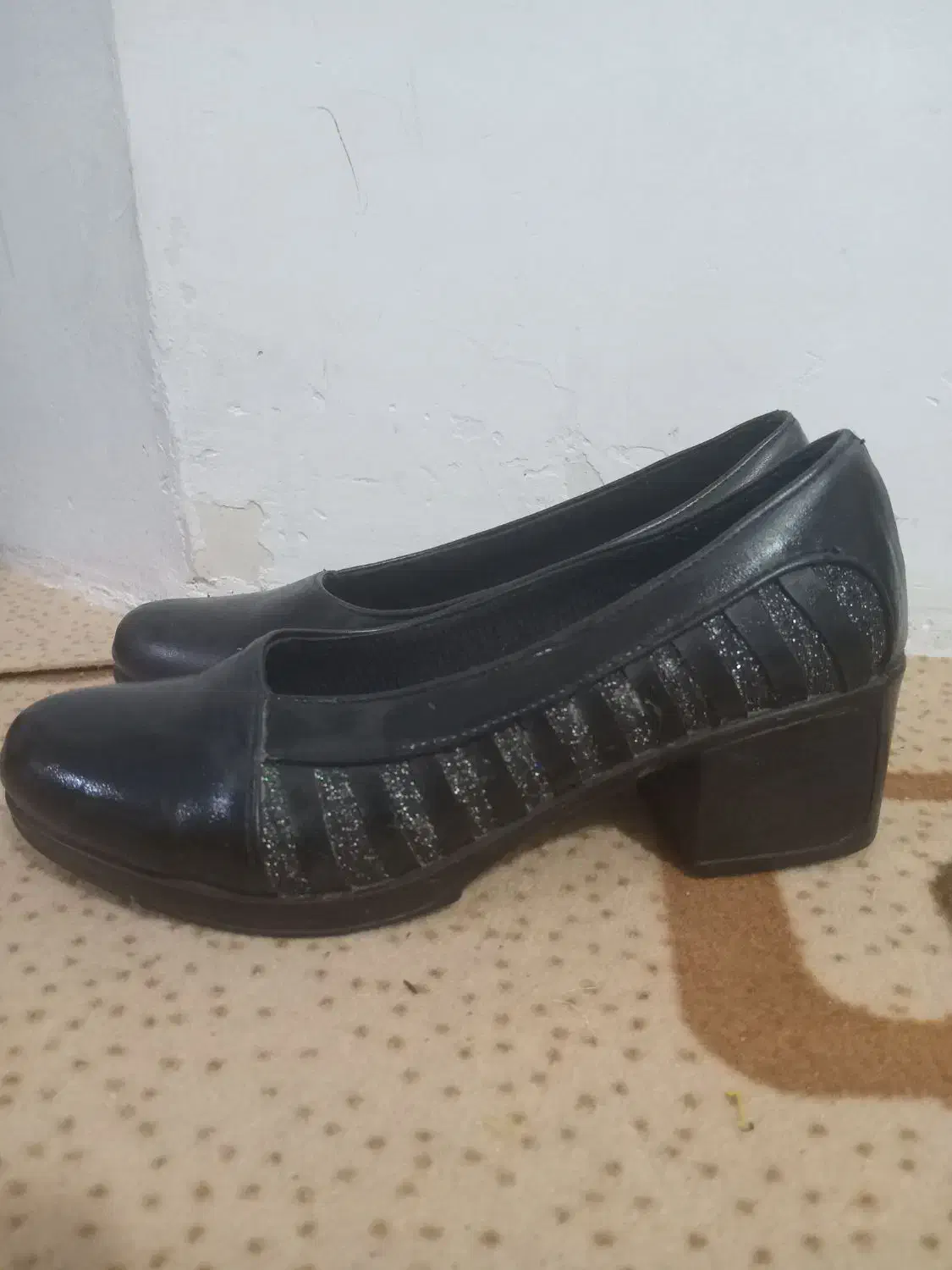 کفش ها|کیف، کفش، کمربند|قوچان, |دیوار