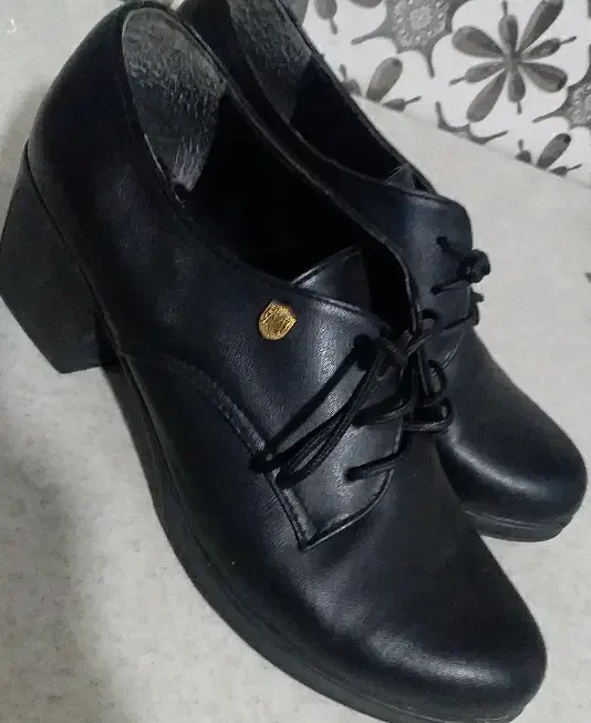 کفش پاشنه دار چرم|کیف، کفش، کمربند|ری, فیروزآبادی|دیوار