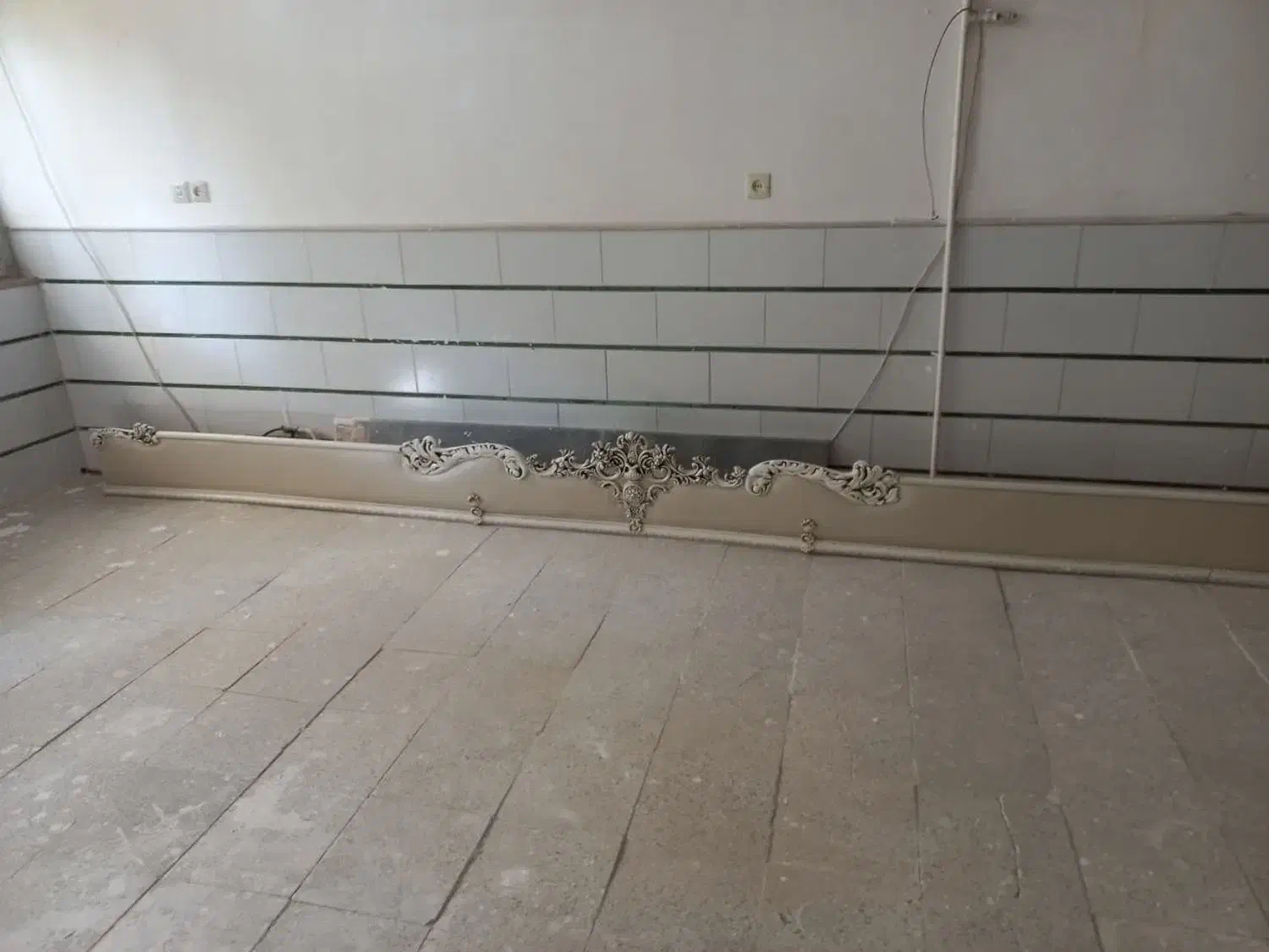 کتیبه پرده|پرده، رانر، رومیزی|قم, باغ شریفی|دیوار