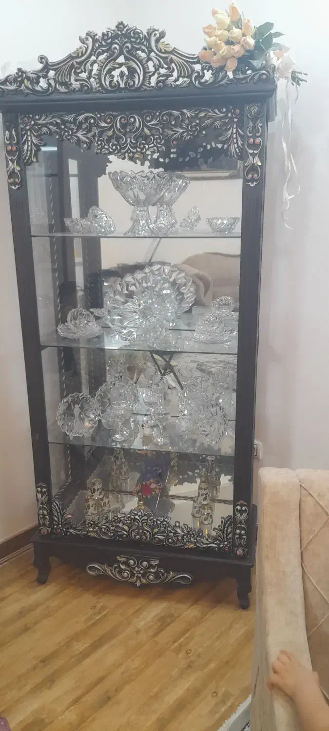 ویترین زیبا|بوفه، ویترین، کنسول|قم, قلعه کامکار|دیوار